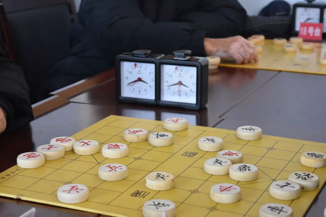 科技賦能象棋，新一代高科技產(chǎn)品引領(lǐng)全新體驗(yàn)——智啟象棋比賽新篇章